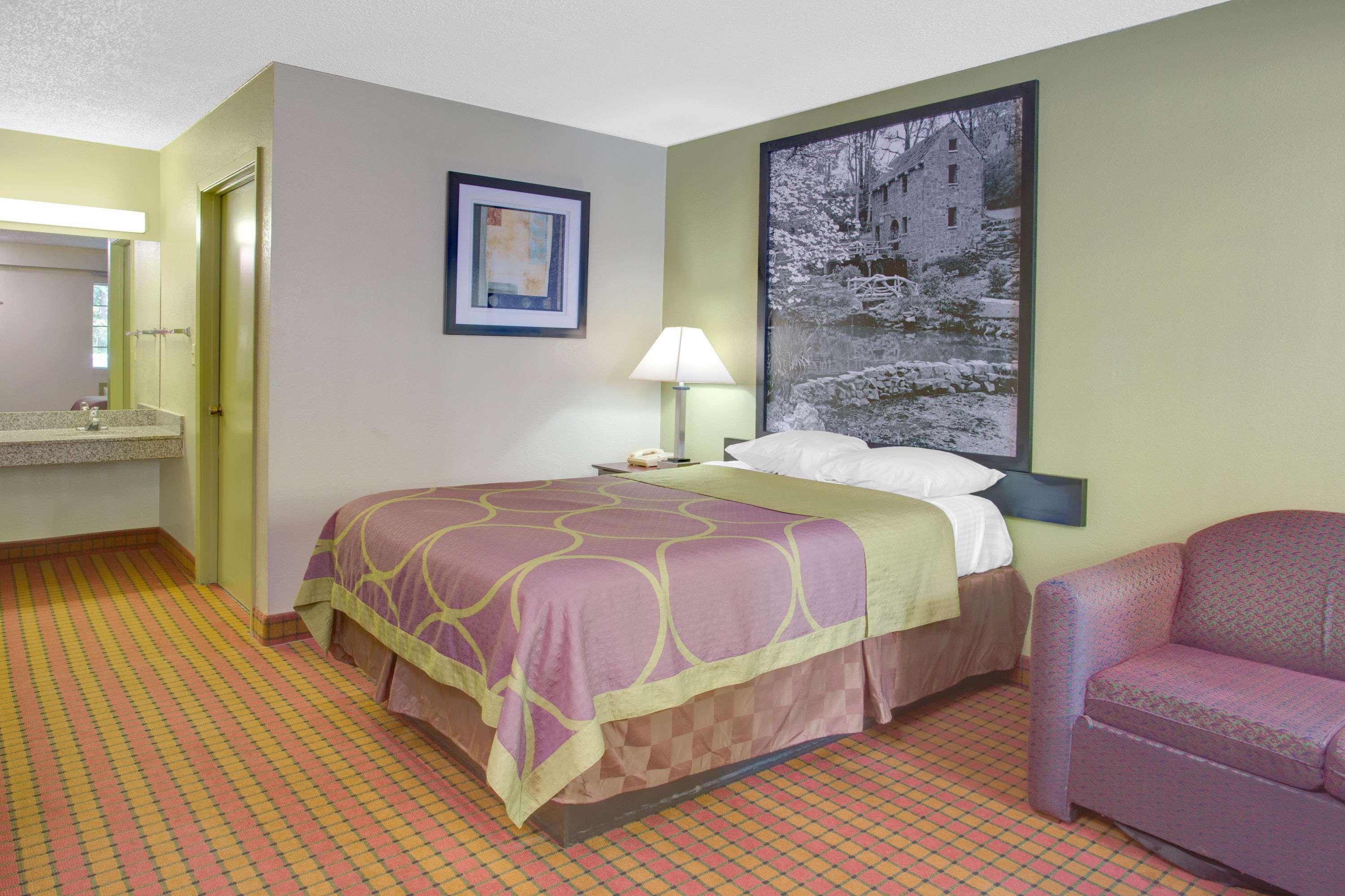 Super 8 By Wyndham Monticello Ar Motel Екстериор снимка