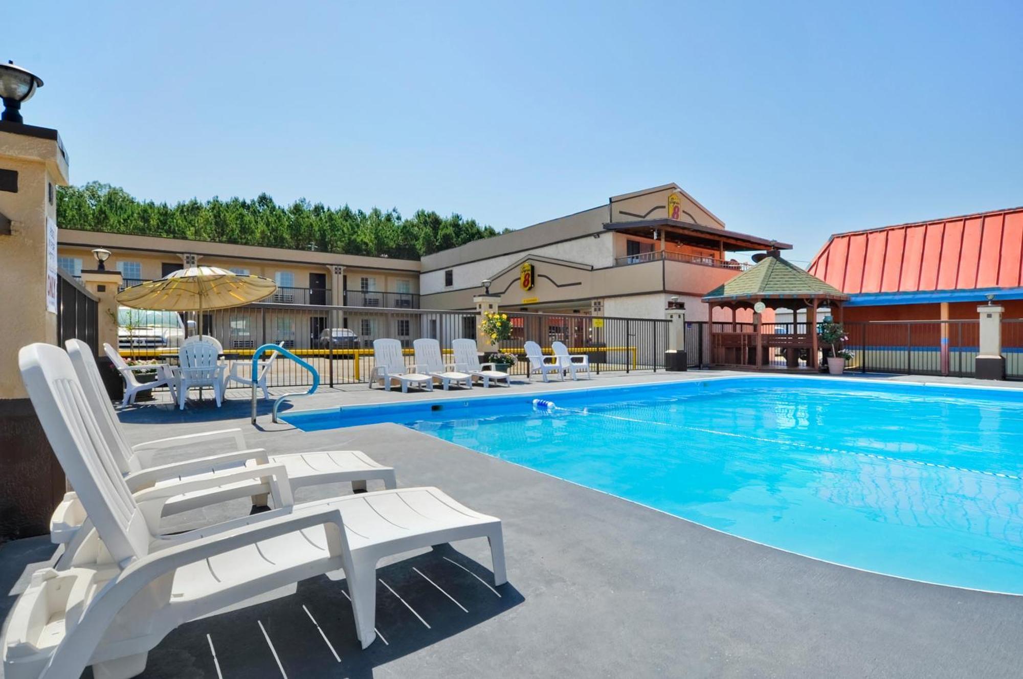 Super 8 By Wyndham Monticello Ar Motel Екстериор снимка