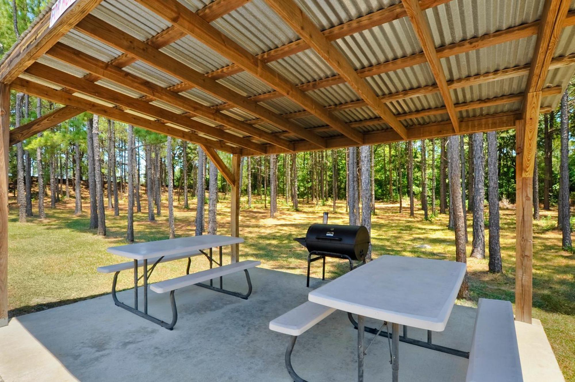 Super 8 By Wyndham Monticello Ar Motel Екстериор снимка